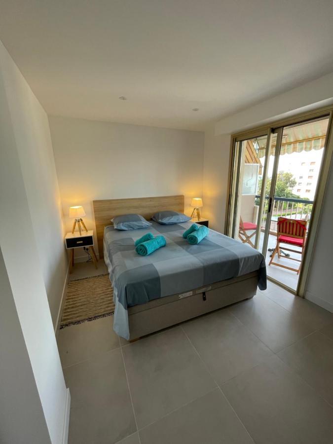 Vue Sur Mer - Magnifique Appartement Tout Confort - Terrasse Et Parking Prive Cagnes-sur-Mer Exterior photo